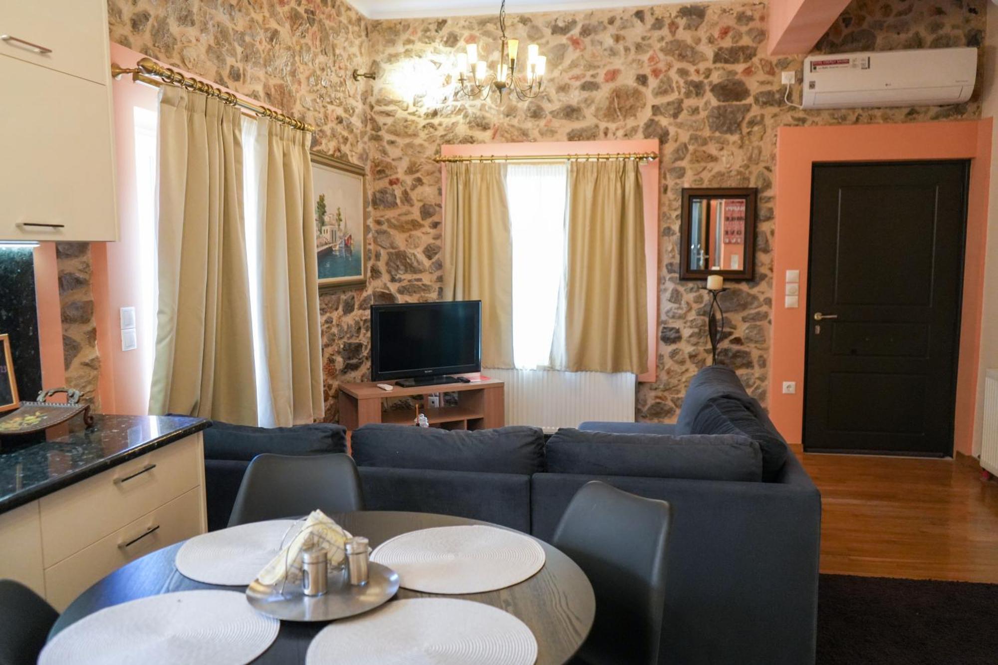 Φιλόξενο Σπίτι Apartment Nafplio Luaran gambar